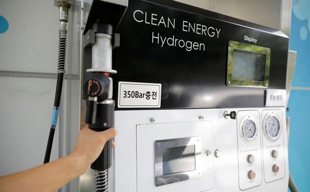 Hydrogen needs to overcome the ‘blues’ before it’s accepted by automakers as the green energy alternative