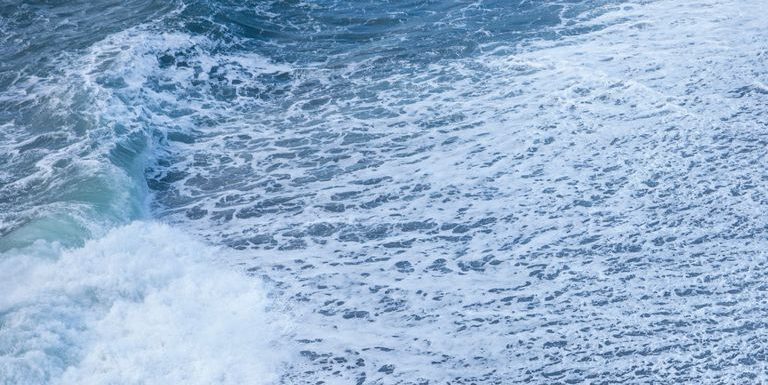 Ditching Platinum for the Ocean Could Make Hydrogen Cheap